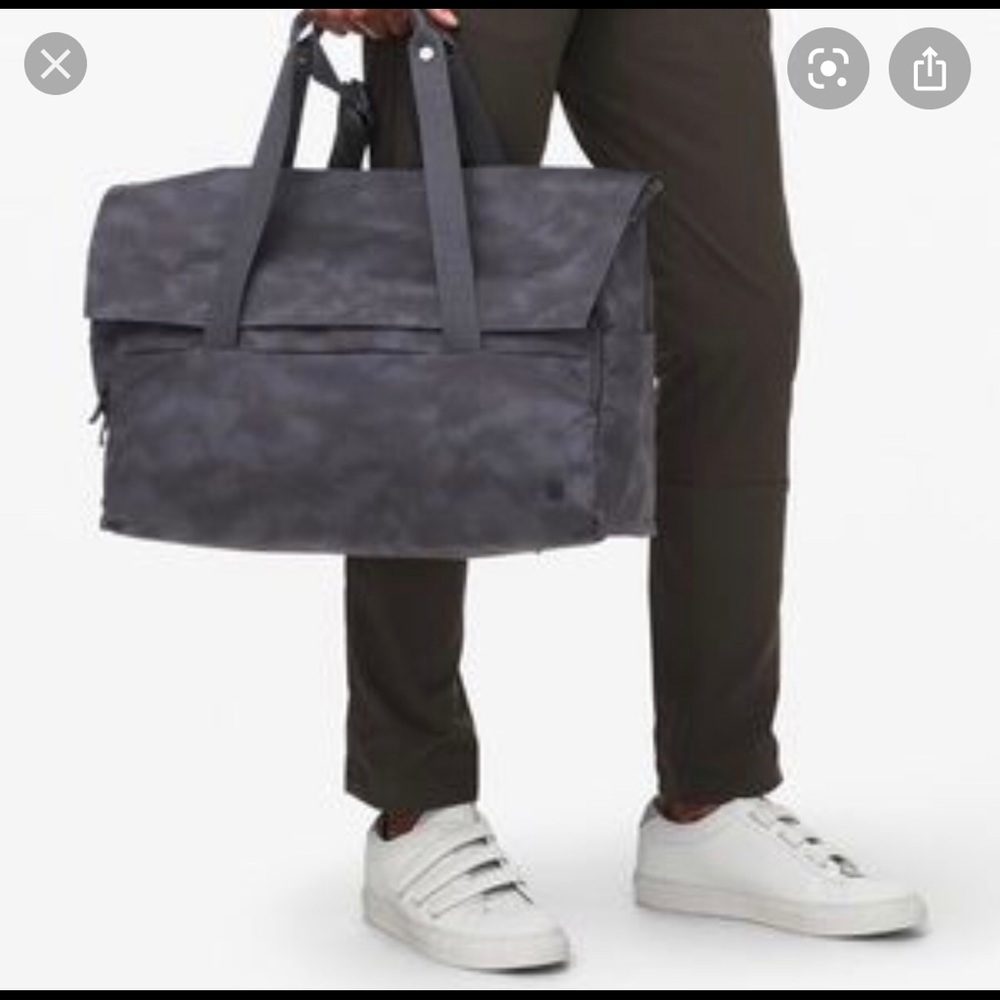 Lululemon Embark Tote